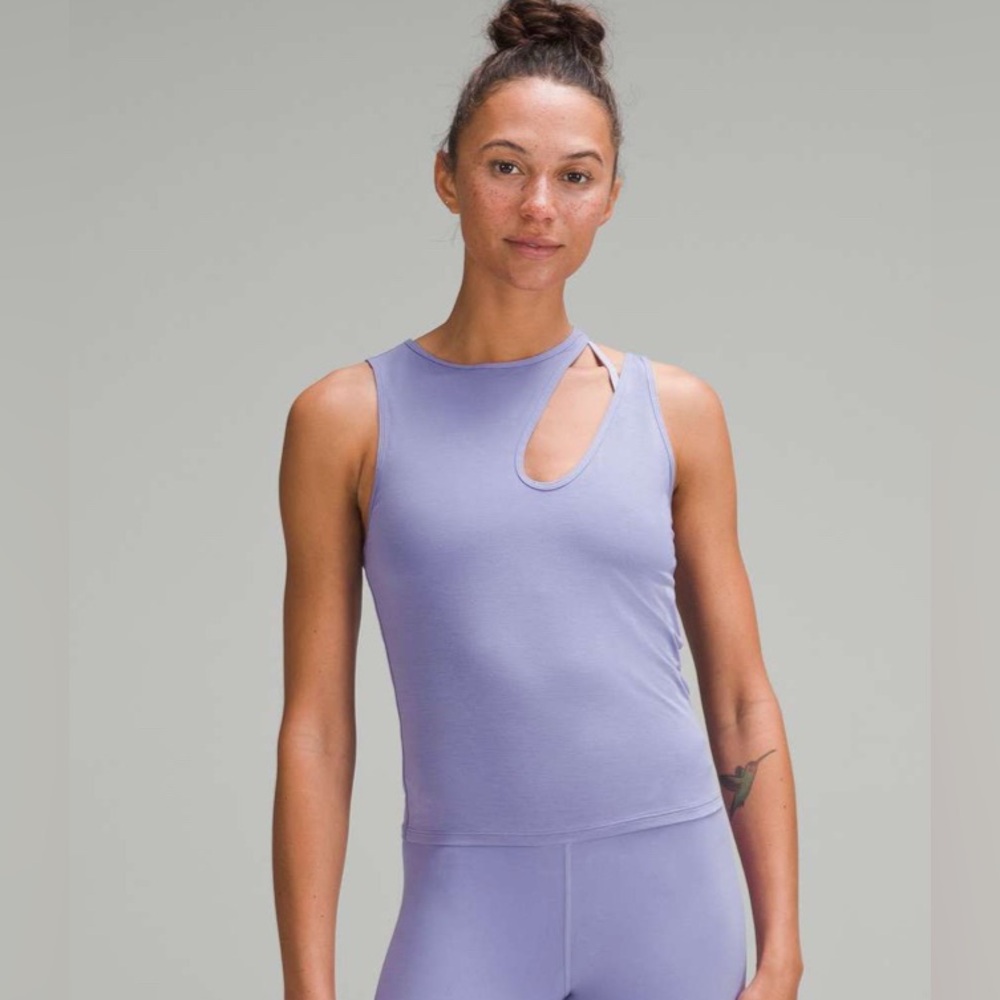 NWT! Lululemon Shoulder Cut-Out Yoga Tank